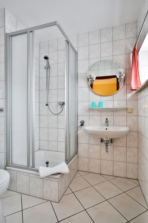 Hotel & Pension Villa Camenz Güstrow Kamer foto